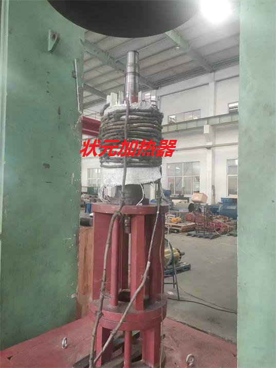 轉(zhuǎn)子的軸取出來-轉(zhuǎn)子加熱.jpg 轉(zhuǎn)子的軸取出來-轉(zhuǎn)子加熱.jpg