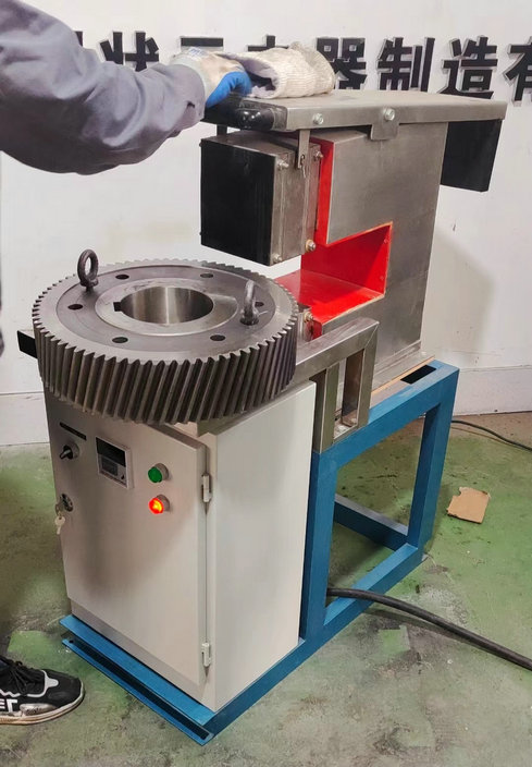 齒輪加熱機(jī).jpg 齒輪加熱機(jī).jpg