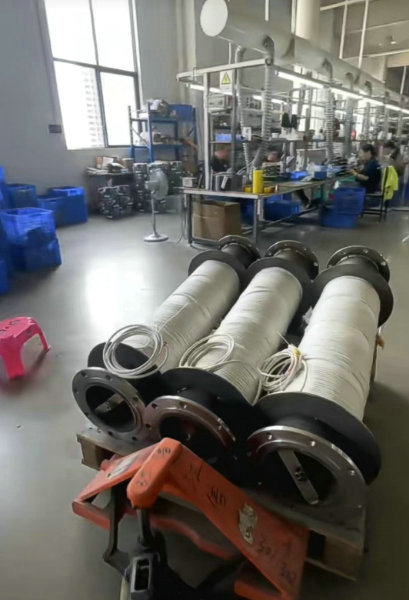 電磁線圈熱風(fēng)爐.jpg 電磁線圈熱風(fēng)爐.jpg