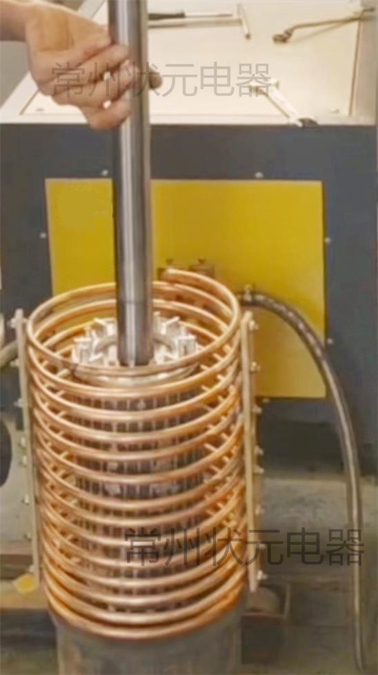 轉(zhuǎn)子熱套加熱機(jī).jpg