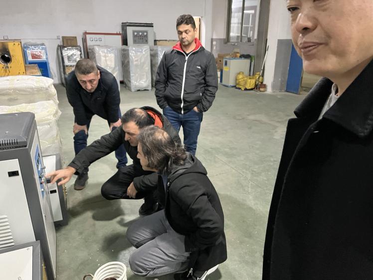 土耳其用戶來我司考察.jpg 土耳其用戶來我司考察.jpg