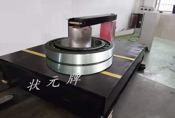 大軸承加熱器照片jpg 大軸承加熱器照片jpg