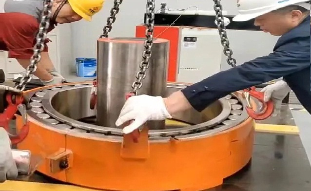 軸承加熱器工廠.jpg 軸承加熱器工廠.jpg