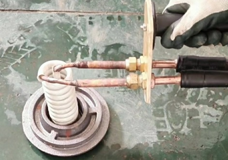 熱裝設備-感應加熱設備.jpg 熱裝設備-感應加熱設備.jpg